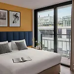 Sonder By Marriott Bonvoy Britain Quay Grand Canal Square Dublin