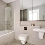 Sonder By Marriott Bonvoy Britain Quay Grand Canal Square 4* Dublin