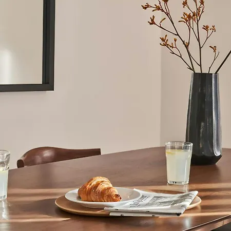 Sonder By Marriott Bonvoy Britain Quay Grand Canal Square Lägenhetshotell