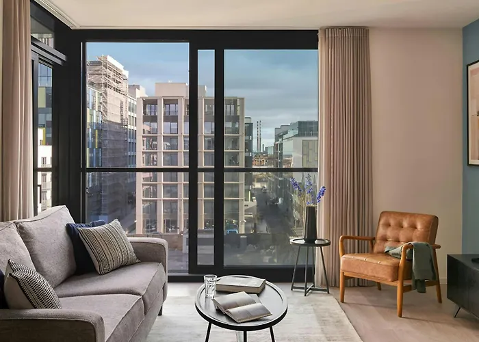 Aparthotel Sonder By Marriott Bonvoy Britain Quay Grand Canal Square 4*