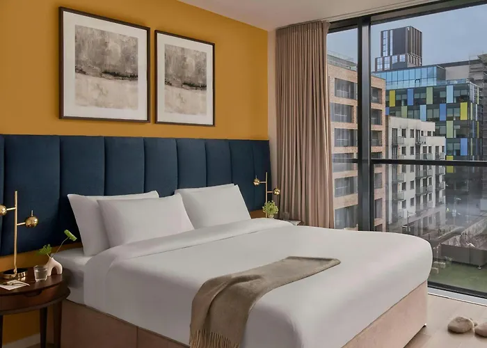 Sonder By Marriott Bonvoy Britain Quay Grand Canal Square Aparthotel Dublino