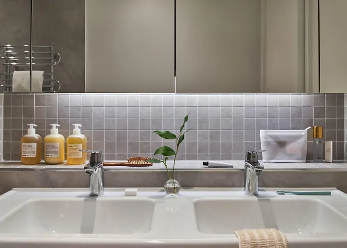 Sonder By Marriott Bonvoy Britain Quay Grand Canal Square 4*