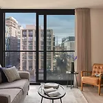 Sonder By Marriott Bonvoy Britain Quay Grand Canal Square 4* Dublín