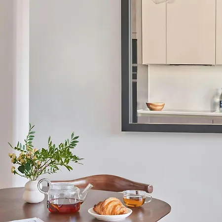 Sonder By Marriott Bonvoy Britain Quay Grand Canal Square 4*