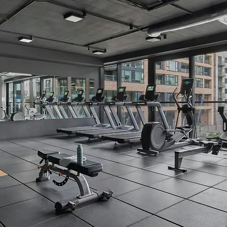 Apartmanhotel Sonder By Marriott Bonvoy Britain Quay Grand Canal Square 4*