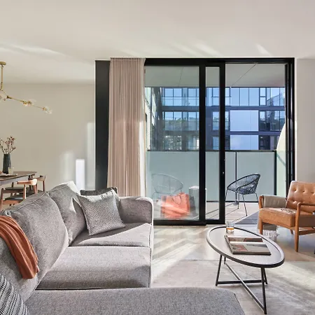 Sonder By Marriott Bonvoy Britain Quay Grand Canal Square 4*